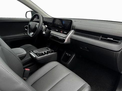 New 2025 Hyundai Ioniq 5 SEL AWD/4WD image 17