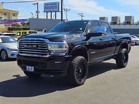 Used 2024 RAM 2500 Limited AWD/4WD image 4
