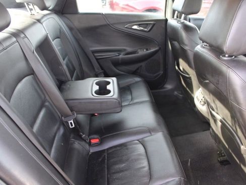 Used 2016 Chevrolet Malibu LT w/ Leather Package image 21