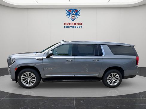 Used 2022 GMC Yukon XL SLT AWD/4WD image 6