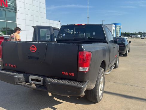 Used 2007 Nissan Titan SE RWD image 3
