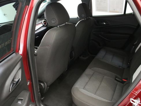Used 2024 Chevrolet Trax RS w/ Driver Confidence Package FWD image 27