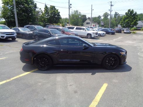 Used 2016 Ford Mustang GT w/ Black Accent Package RWD image 5