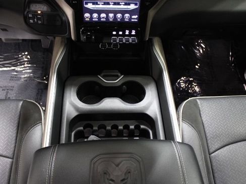 Used 2020 RAM 2500 Laramie image 26