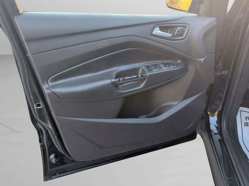 Used 2017 Ford Escape Titanium image 30