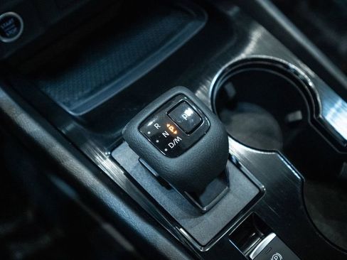 Used 2023 Nissan Rogue SV w/ SV Premium B Package image 27