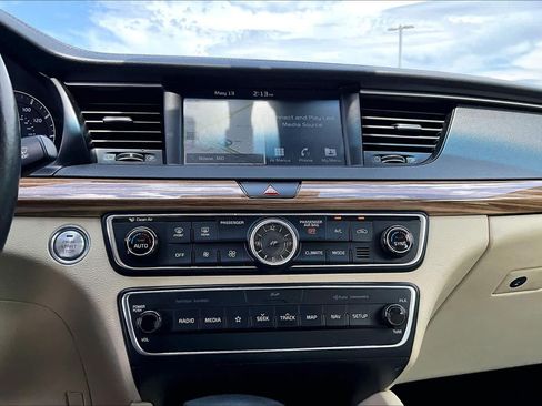 Used 2019 Kia Cadenza Technology FWD image 53