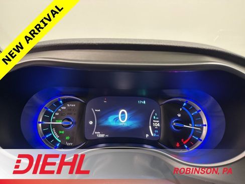 Used 2023 Chrysler Pacifica Limited w/ S Appearance Package image 30