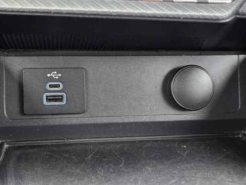 Used 2024 Ford Mustang Convertible RWD image 24