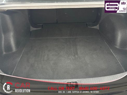 Used 2024 Toyota Corolla LE FWD image 33