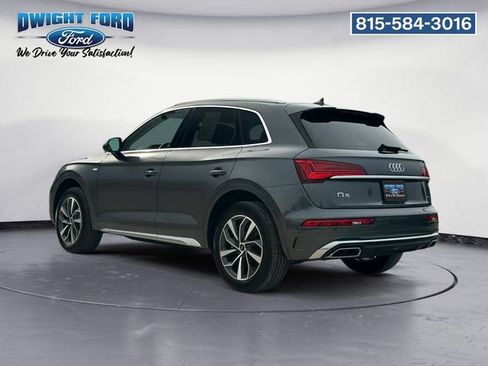 Used 2023 Audi Q5 2.0T Premium w/ Convenience Package AWD/4WD image 3