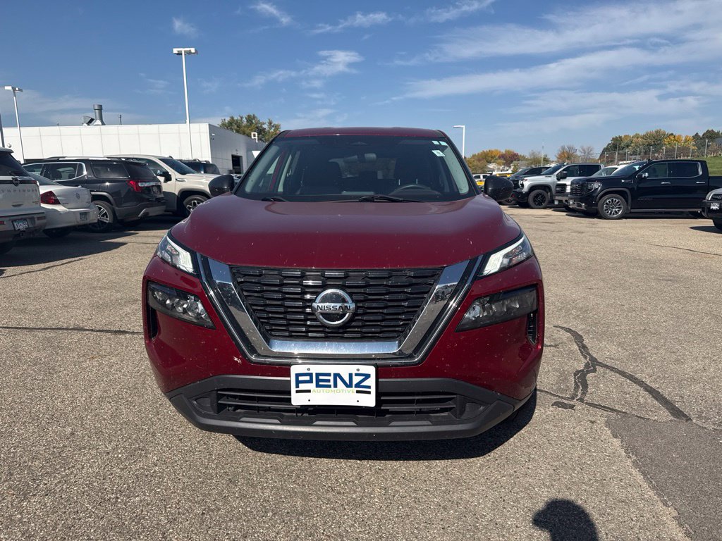 Used 2021 Nissan Rogue S AWD/4WD image 2
