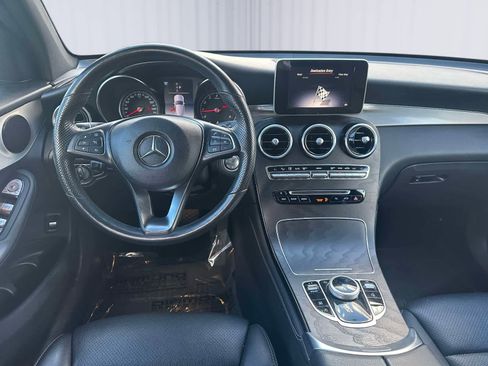 Used 2019 Mercedes-Benz GLC 300 4MATIC image 15