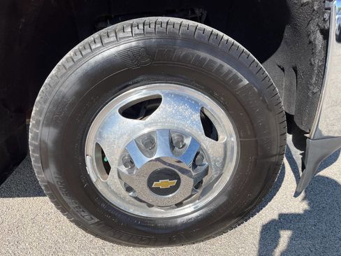 Used 2018 Chevrolet Silverado 3500 LTZ w/ Duramax Plus Package image 10
