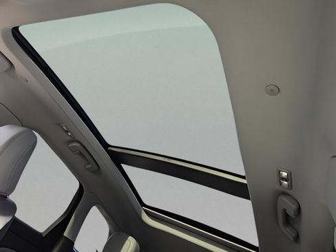 Used 2022 Lincoln Corsair Grand Touring image 17