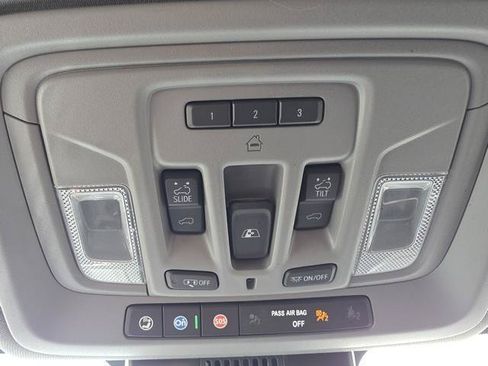 Used 2024 GMC Sierra 2500 SLT w/ SLT Premium Package AWD/4WD image 31