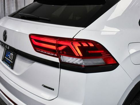 Used 2023 Volkswagen Atlas Cross Sport SEL R-Line image 75