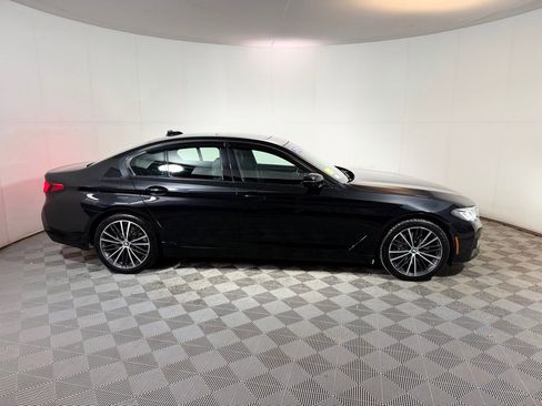 Used 2022 BMW 540i xDrive w/ Premium Package image 9