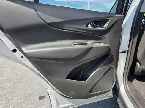 Used 2018 Chevrolet Equinox LT AWD/4WD image 18