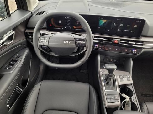 New 2026 Kia Sportage EX FWD image 13