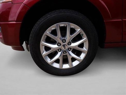 Used 2015 Ford Expedition Limited w/ Equipment Group 301A AWD/4WD image 12