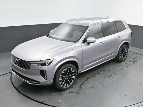 New 2026 Volvo XC90 B6 Plus w/ Protection Package Premier AWD/4WD image 22