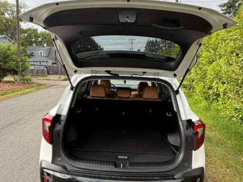 Used 2025 Kia Seltos EX w/ EX Sunroof Package FWD image 15
