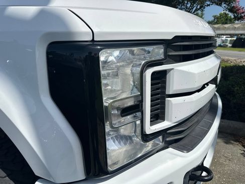 Used 2019 Ford F250 XLT w/ XLT Value Package AWD/4WD image 46
