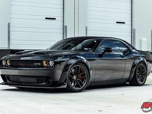 Used 2020 Dodge Challenger SRT Hellcat Redeye RWD image 9