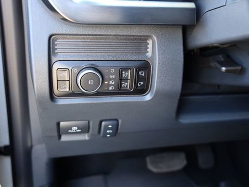 Used 2025 Ford F250 Lariat w/ Lariat Ultimate Package AWD/4WD image 27