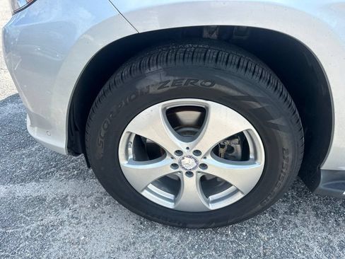 Used 2017 Mercedes-Benz GLS 450 4MATIC w/ Premium Package image 10