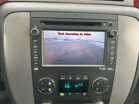 Used 2014 GMC Sierra 3500 SLT w/ SLT Convenience Package image 25