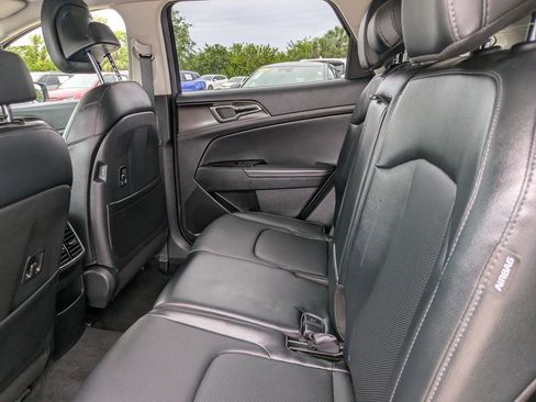 Certified 2025 Kia Sportage EX FWD image 18