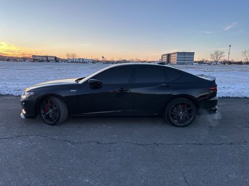 Used 2023 Acura TLX Type S image 9