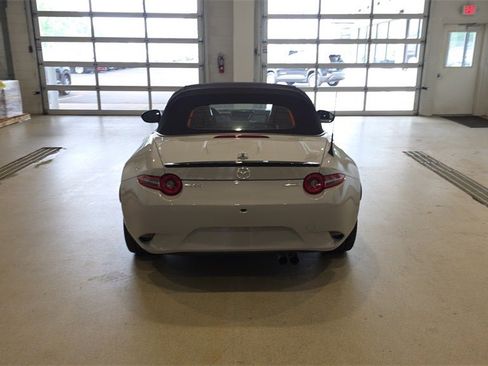 New 2025 MAZDA MX-5 Miata Club image 7
