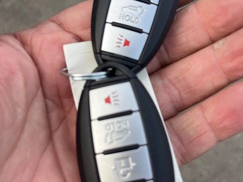 Used 2015 Nissan Rogue SL w/ SL Premium Package image 18