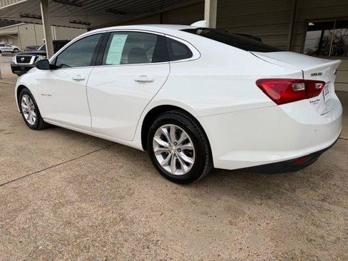 Used 2025 Chevrolet Malibu LT FWD image 11