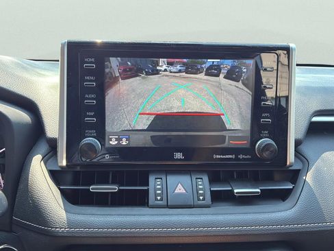 Used 2019 Toyota RAV4 Limited FWD image 30