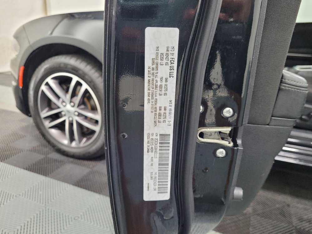 Used 2019 Dodge Charger SXT AWD/4WD image 33