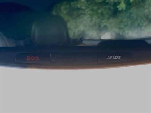 Used 2023 Jeep Cherokee Altitude Lux image 35