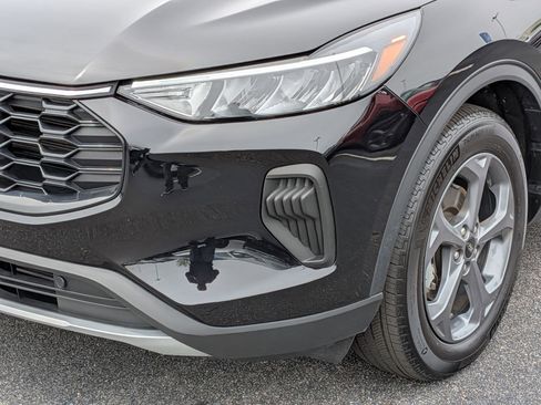Used 2025 Ford Escape ST-Line FWD image 9