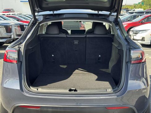 Used 2023 Tesla Model Y Long Range AWD/4WD image 15
