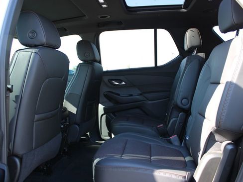 Used 2023 Chevrolet Traverse High Country AWD/4WD image 24