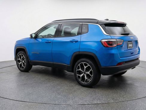 Used 2025 Jeep Compass Limited AWD/4WD image 6