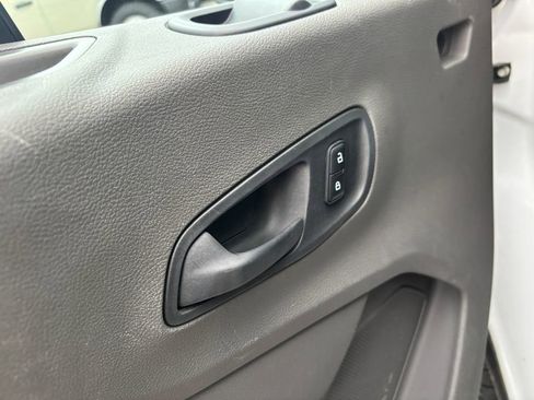 Used 2021 Ford Transit 350 XLT image 17