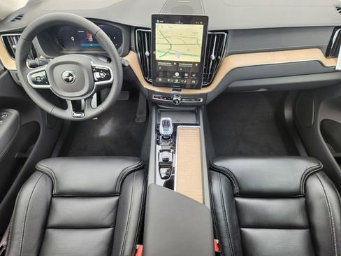 New 2026 Volvo XC60 B5 Ultra w/ Climate Package image 11