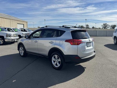 Used 2013 Toyota RAV4 XLE image 7