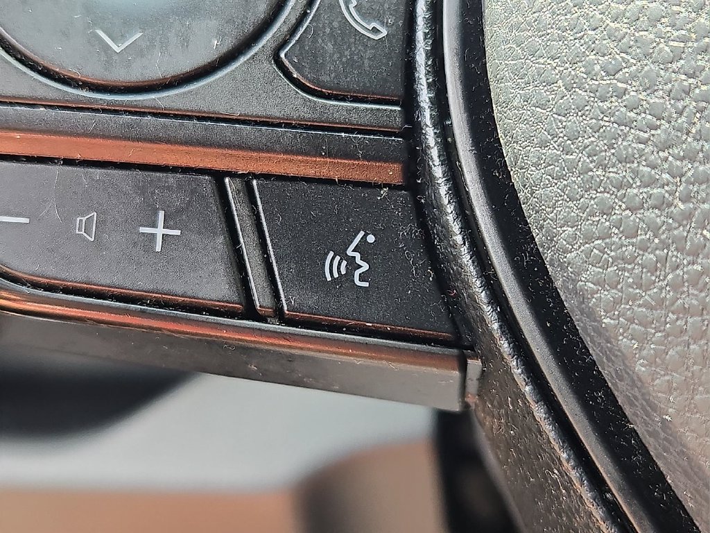 Used 2019 Toyota RAV4 LE w/ All Weather Liner Package AWD/4WD image 23