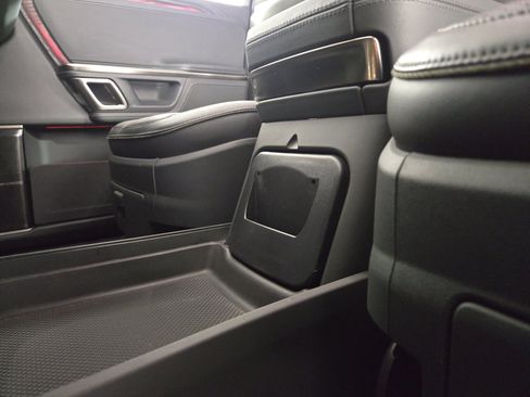 Used 2022 Rivian R1T Launch Edition AWD/4WD image 31