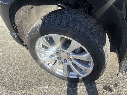 Used 2019 Chevrolet Silverado 1500 High Country image 34